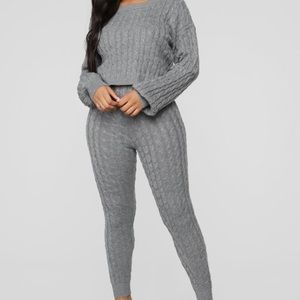 Fashion nova sweater pant set
